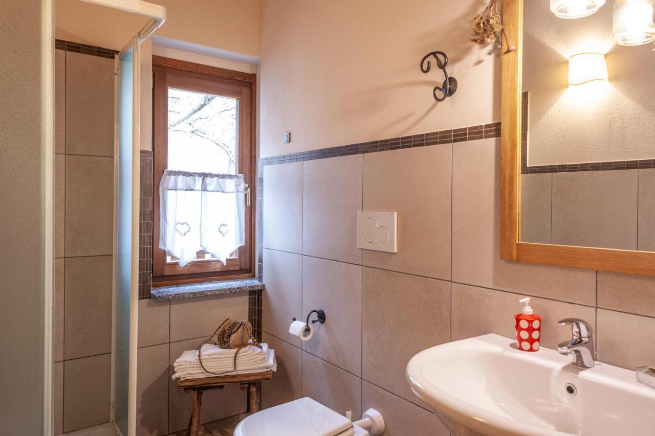 Maison Le Champ B&B Questa Casa Non E Un Albergo La Salle Kültér fotó